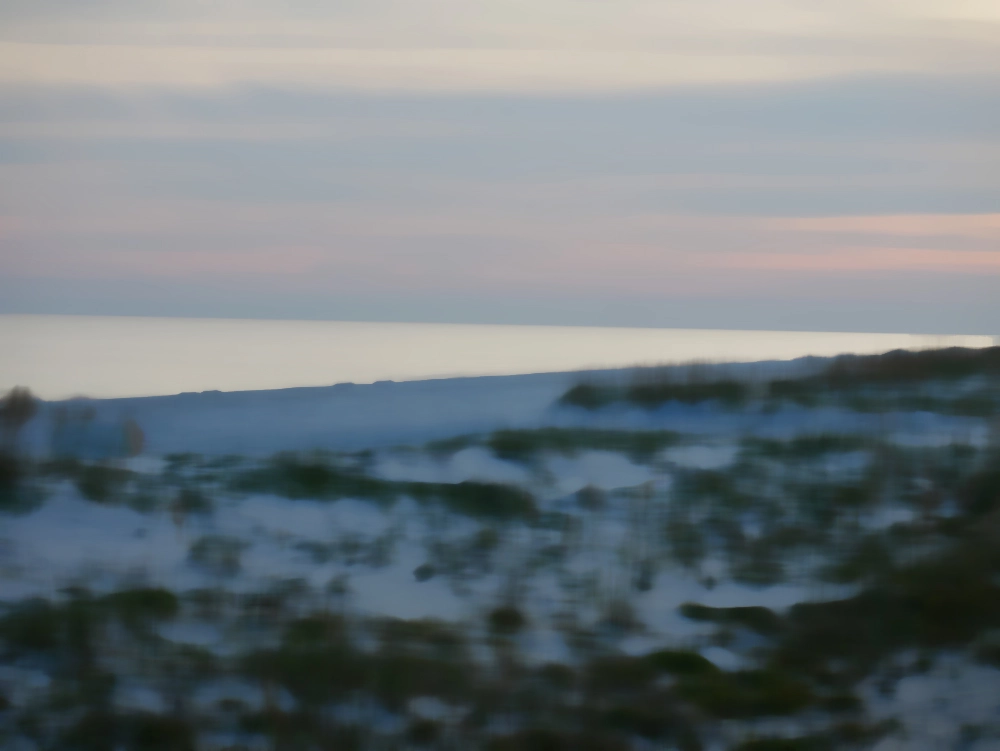 Blurred version of the photo to better see blocks of color