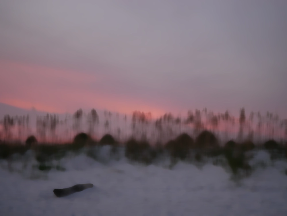 Blurred version of the photo to better see blocks of color